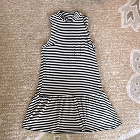 Abercrombie & Fitch size small stripe dress black & white sleeveless ruffle hem - Picture 1 of 4